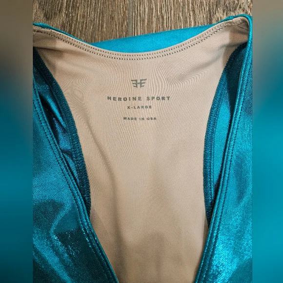Heroine Sport Metallic Lagoon Legging Set - Picture 7 of 7